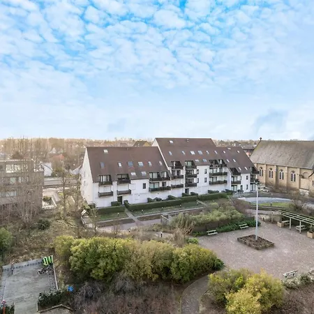 Ster Der Zee-fijn App Met Uitgestrekt Zicht Op Zee *